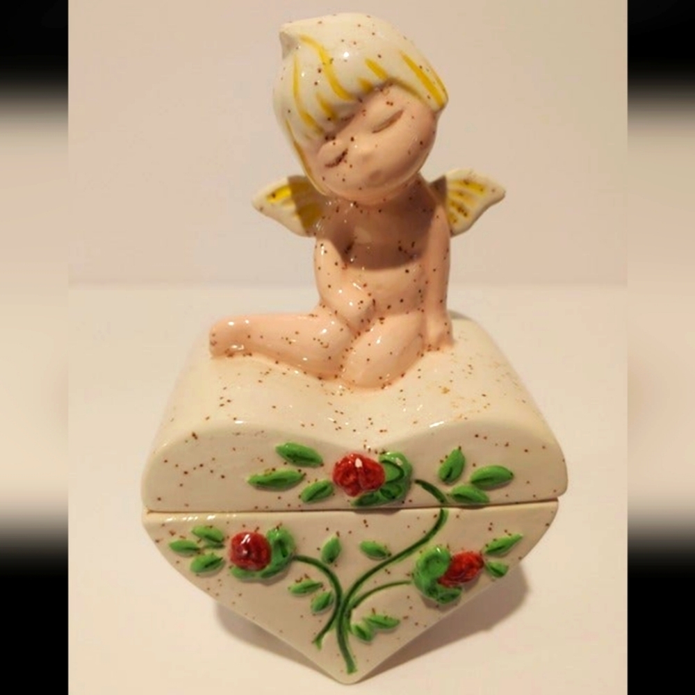 Vtg Cherub Angel Trinket box heart